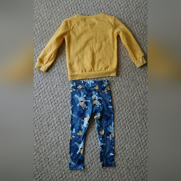 Bluey Toddler Fleece & Pants Outfit Set, 2-Piece, 3T - Picture 2 of 12